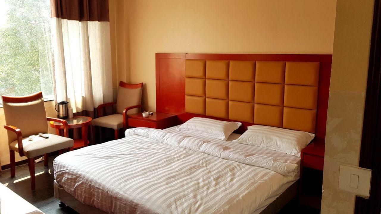 Hotel Blue Lagoon 하리드와르 외부 사진